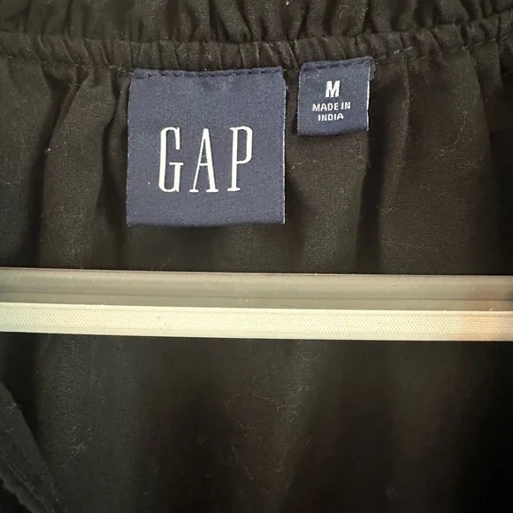 GAP Black Ruffle V-Neck Casual Dress - Picture 2 of 8